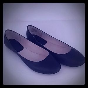 Kenneth Cole Reaction Leather Ballet Flat Shoes